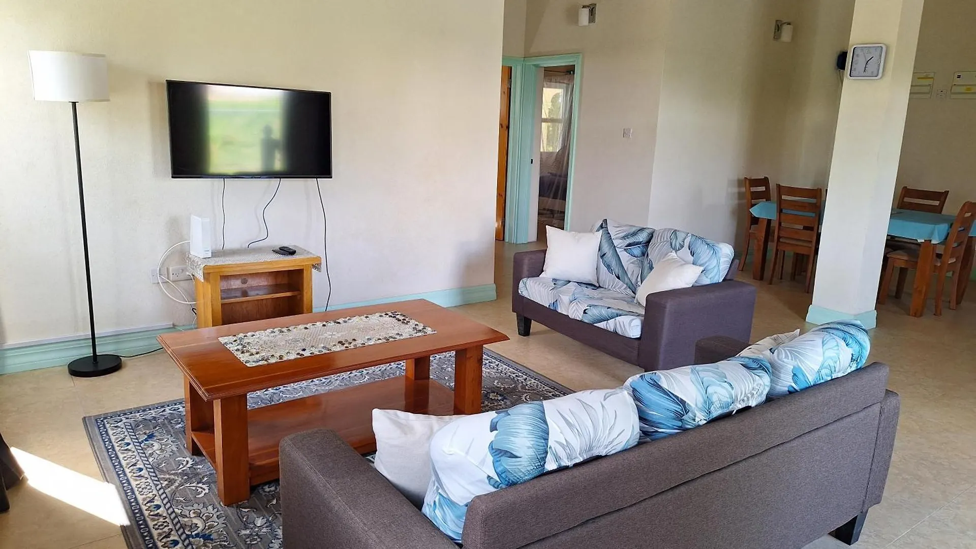You 4 Ric Apartments Choiseul